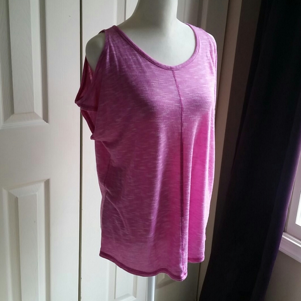 Cold Shoulder Top - Picture 2 of 10